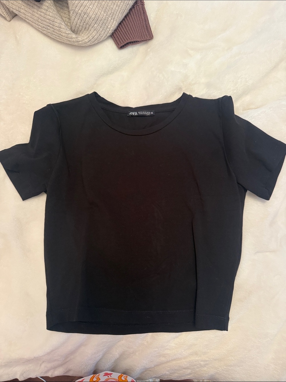 Zara Black Short Sleeve Cropped Tee